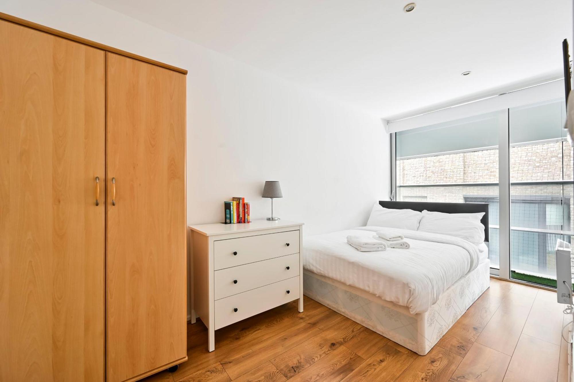 Lovely 2-Bed, Sleeps 6, Near Stratford Station & Abba Voyage, Londres Extérieur photo
