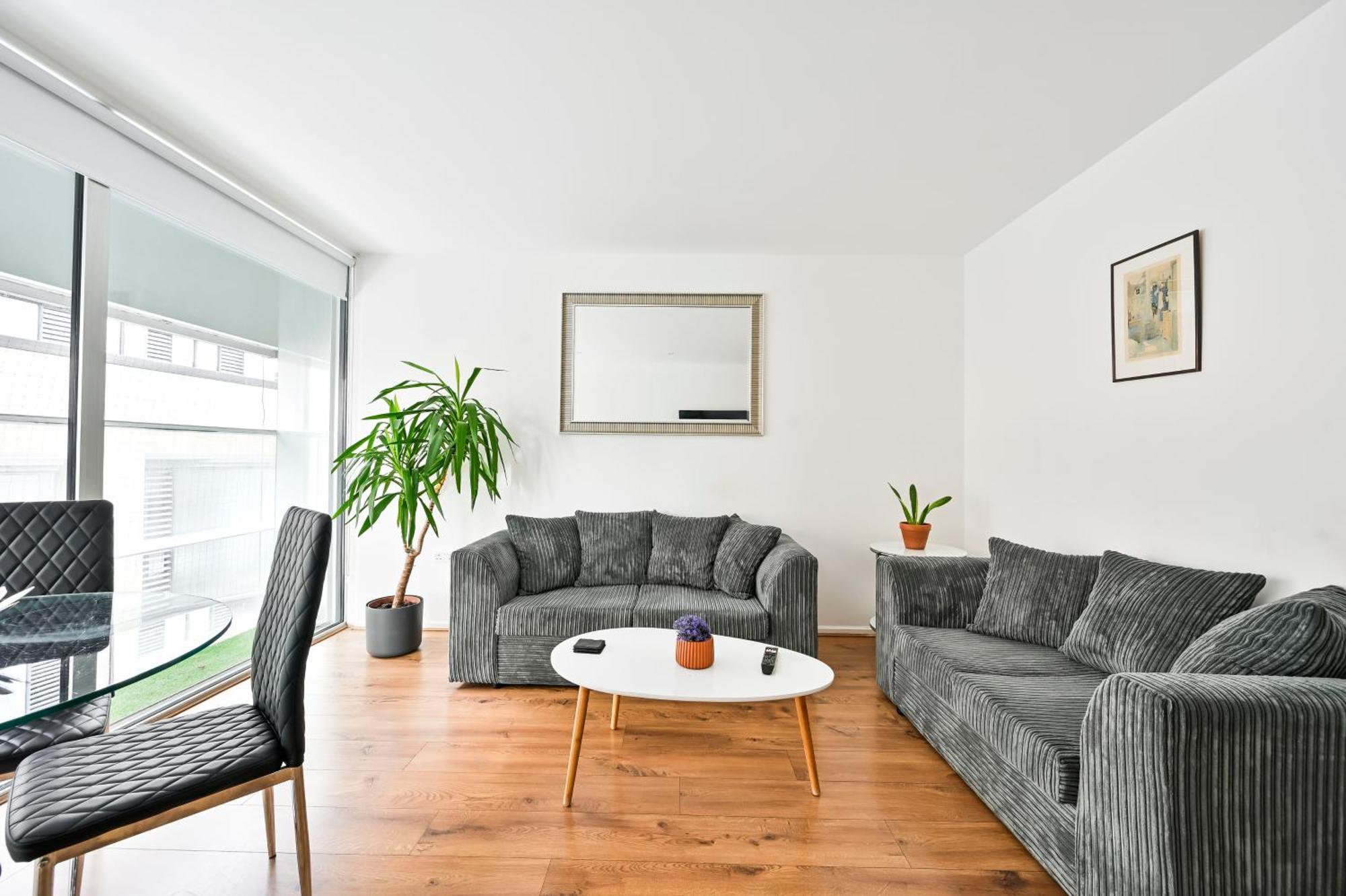 Lovely 2-Bed, Sleeps 6, Near Stratford Station & Abba Voyage, Londres Extérieur photo