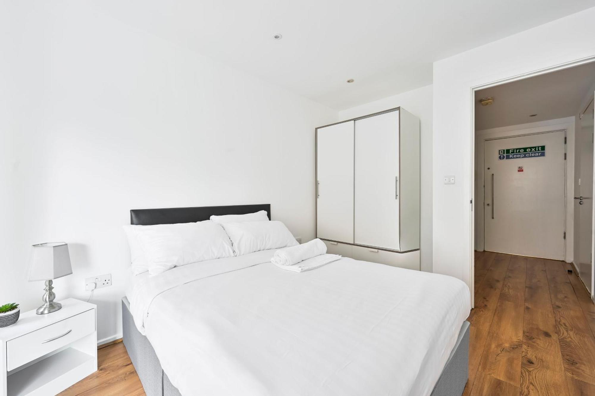 Lovely 2-Bed, Sleeps 6, Near Stratford Station & Abba Voyage, Londres Extérieur photo